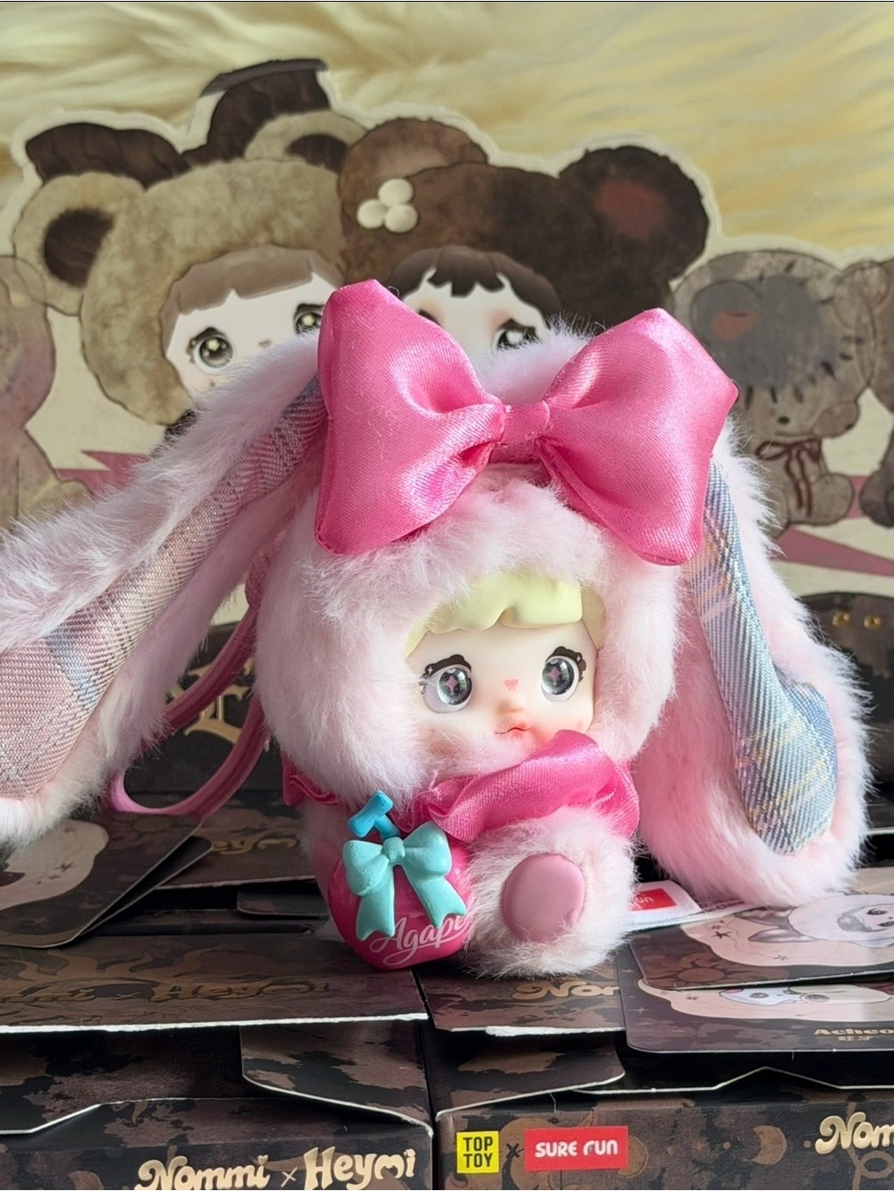 NIB Nommi x Heymi The Entwined Fate ‘Amore’ (eyes move)
Popmart bag charm